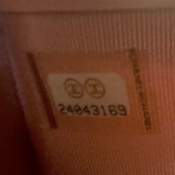 Authentic CHANEL quilted wallet with removable unbranded chain crossbody - Picture 11 of 13